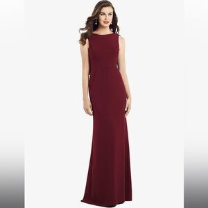Dessy Collection- DRAPED BACKLESS CREPE DRESS WITH POCKETS